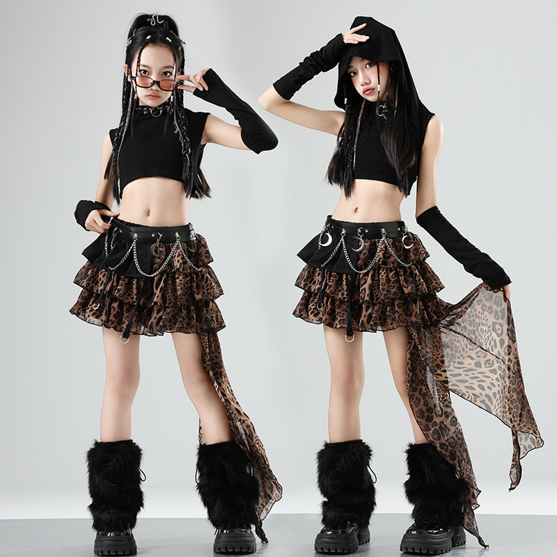 Street Fashion Model - Girls Jazz Fashion Jazz Girl Troupe