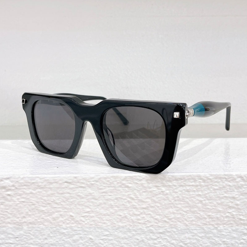 Maske J3 Big Square Germany St - Street Fashion Germany 评论和价格