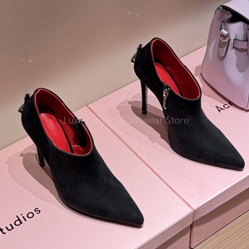 Black Suede Sword Shaped Point - Street Fashion Dress 评论和价格